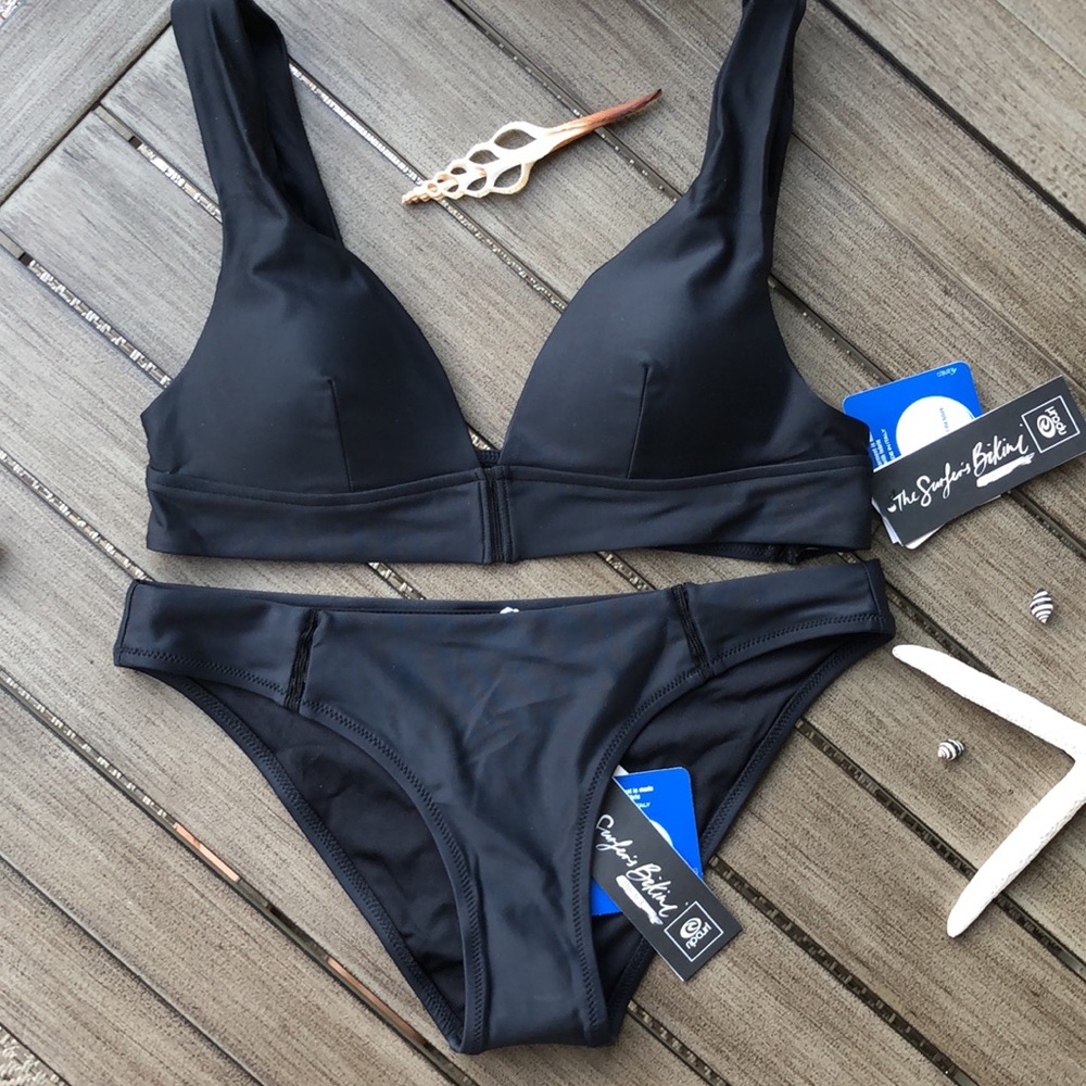 🌴🔆RIP CURL- MIRAGE ULTIMATE BIKINI SET🔆🌴 - Picture 5 of 9
